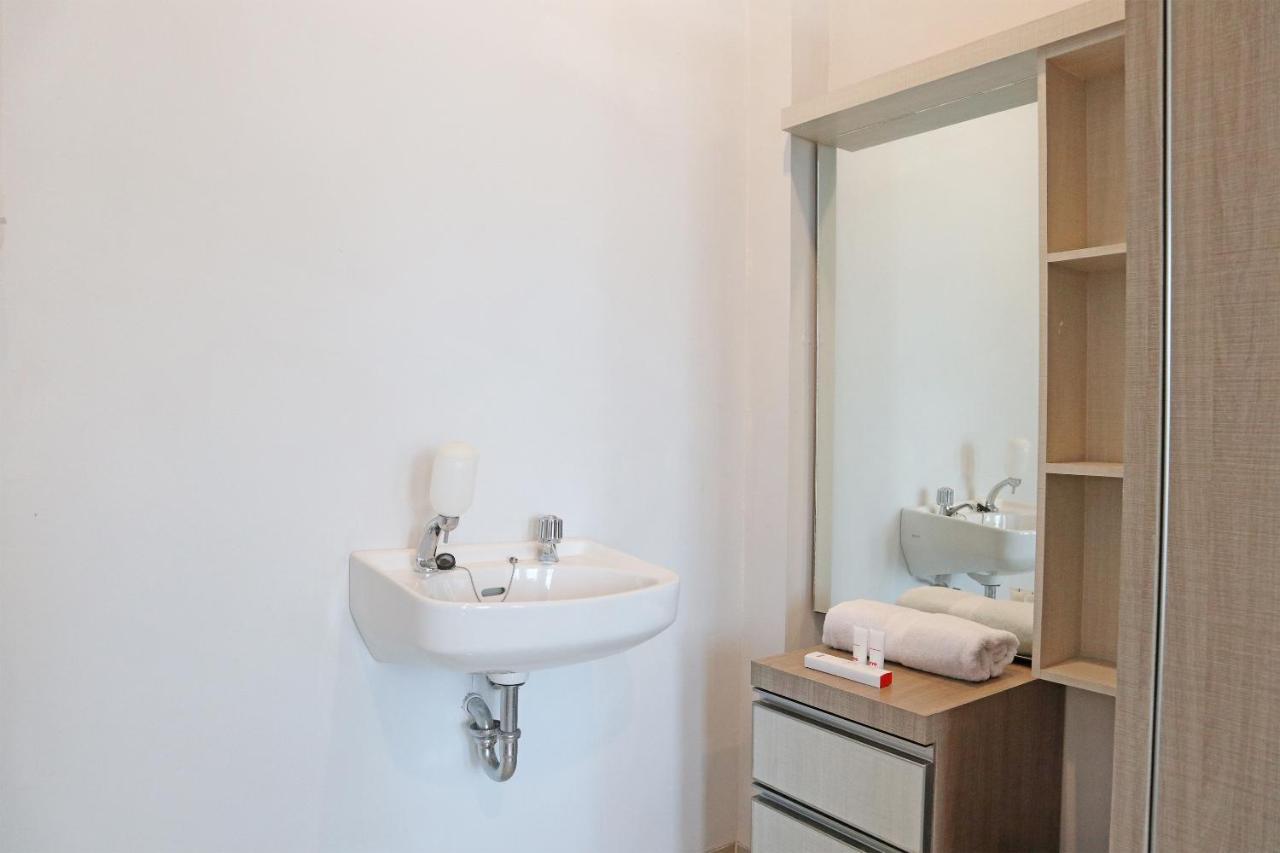 Oyo 1649 Grya Lavinsa Hotel Padang Kültér fotó